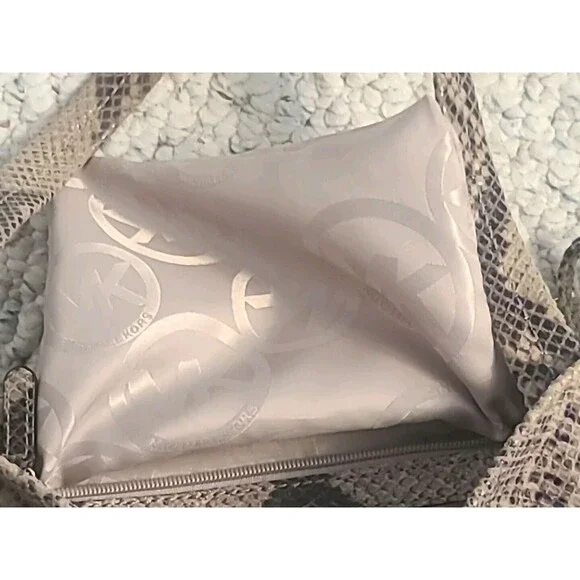 Michael Kors Python Embossed Leather Drawstring Bucket Tote Satchel Shoulder Bag - Picture 15 of 16